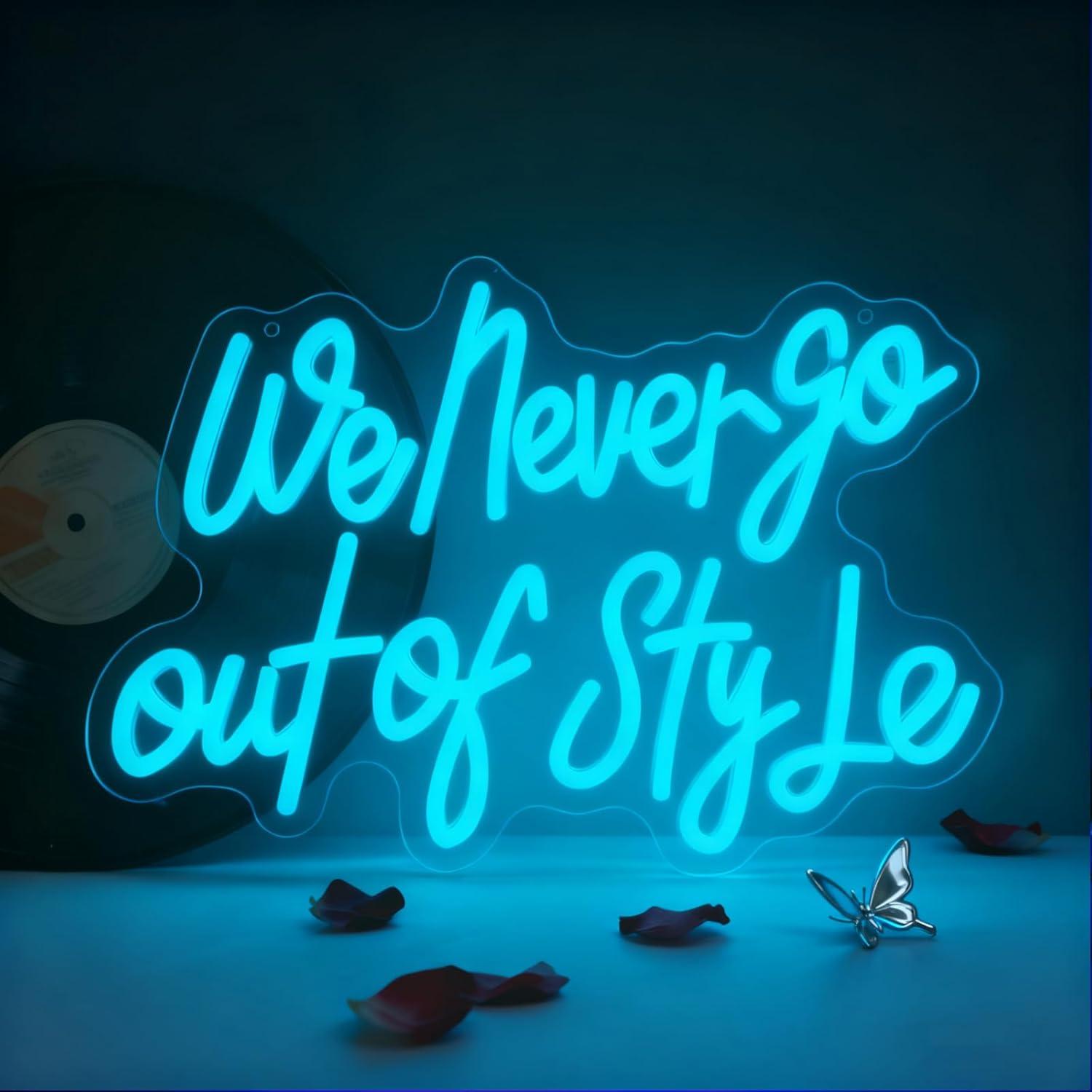 Neon Sign Party - Asla Modası Geçmeyen Neon Tabelalı USB